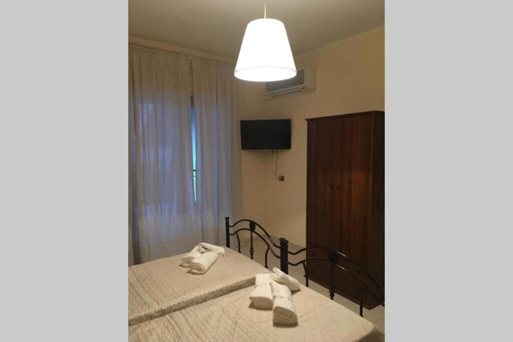 דירות לטויאני Casa Vacanze, A Due Passi Da Taormina מראה חיצוני תמונה