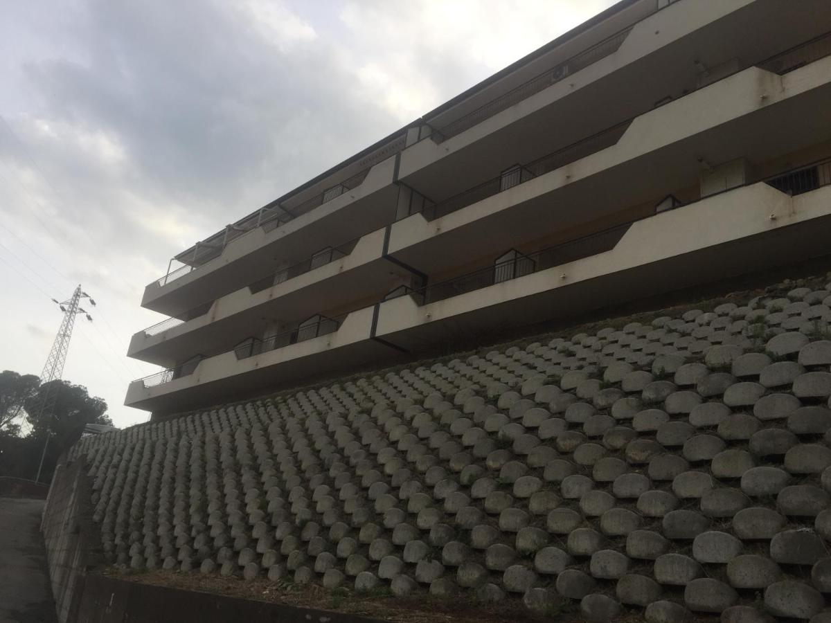 דירות לטויאני Casa Vacanze, A Due Passi Da Taormina מראה חיצוני תמונה